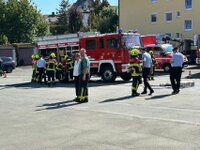 erste gemeinsame Leistungsprüfung THL der Feuerwehren Naila und Marxgrün am 20.09.2025 Gruppe beim Arbeiten